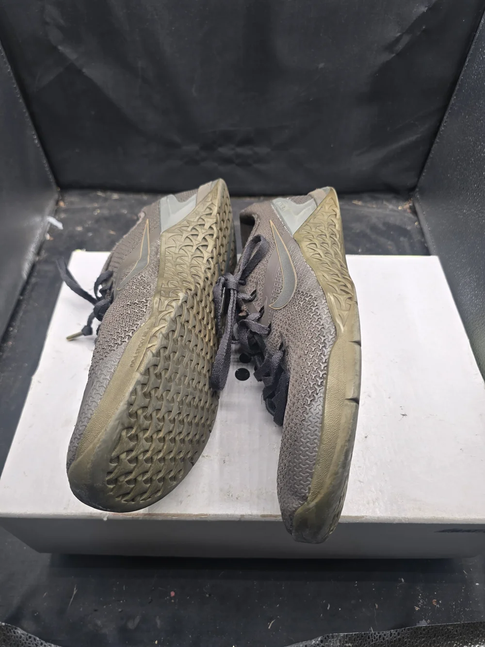 Nike lightweight knit